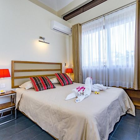 Villasun Luxury Apartments & Villas Flic en Flac Exterior photo