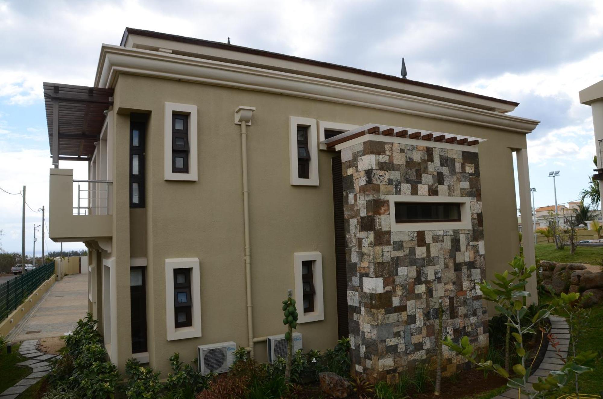 Villasun Luxury Apartments & Villas Flic en Flac Room photo