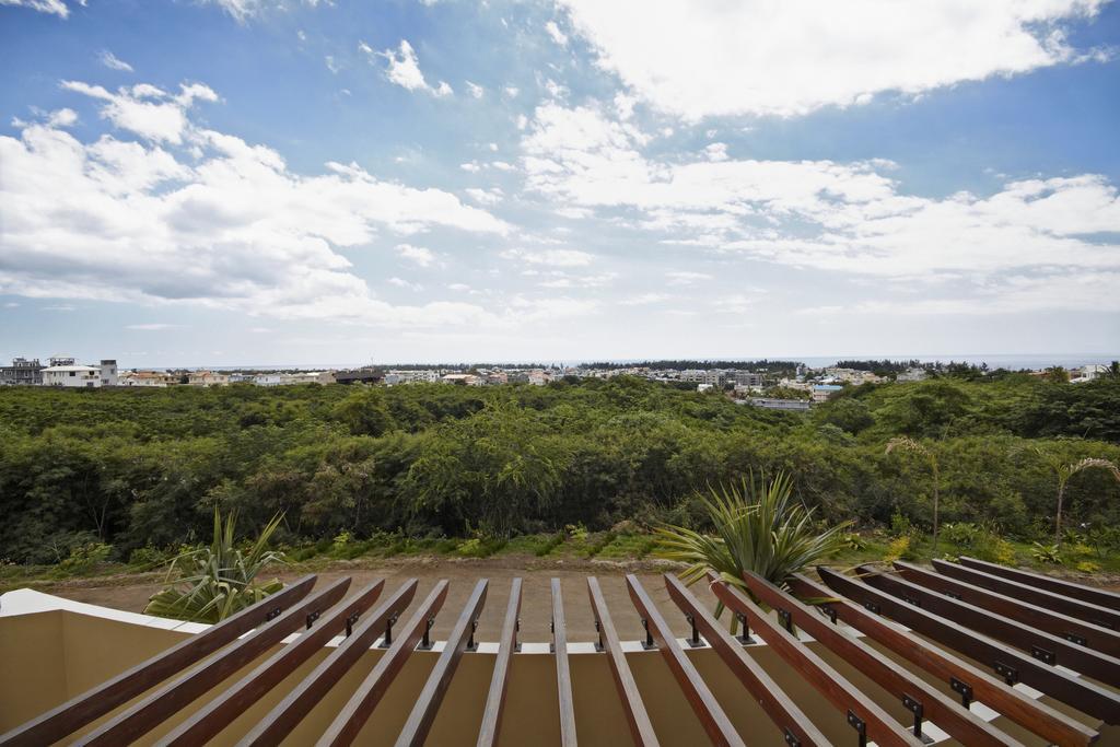 Villasun Luxury Apartments & Villas Flic en Flac Exterior photo