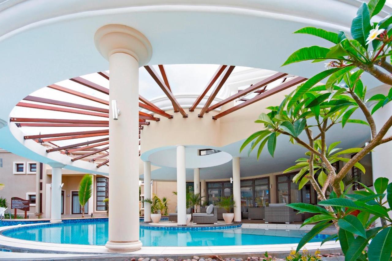 Villasun Luxury Apartments & Villas Flic en Flac Exterior photo