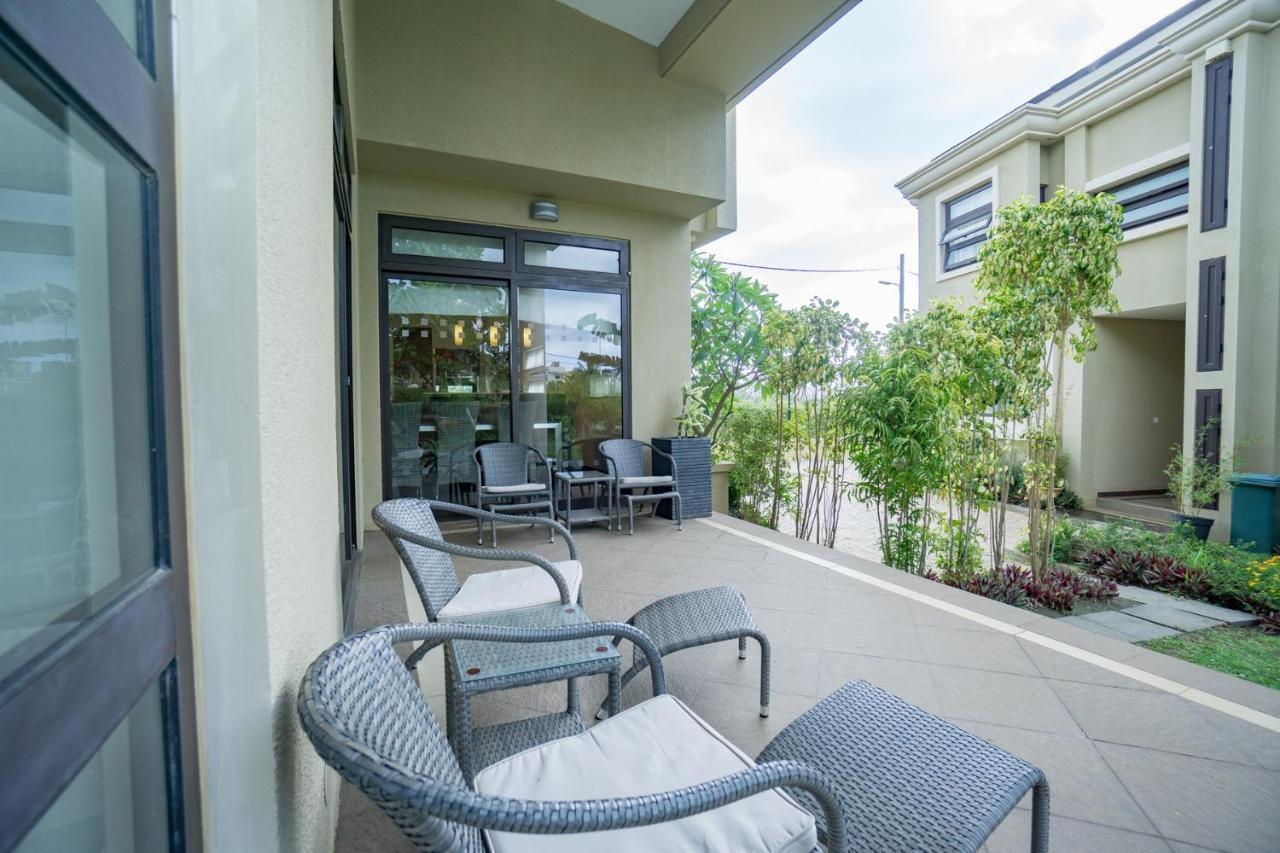 Villasun Luxury Apartments & Villas Flic en Flac Exterior photo