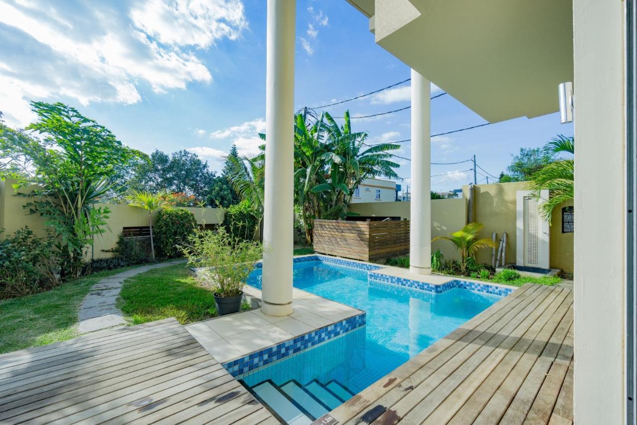 Villasun Luxury Apartments & Villas Flic en Flac Exterior photo