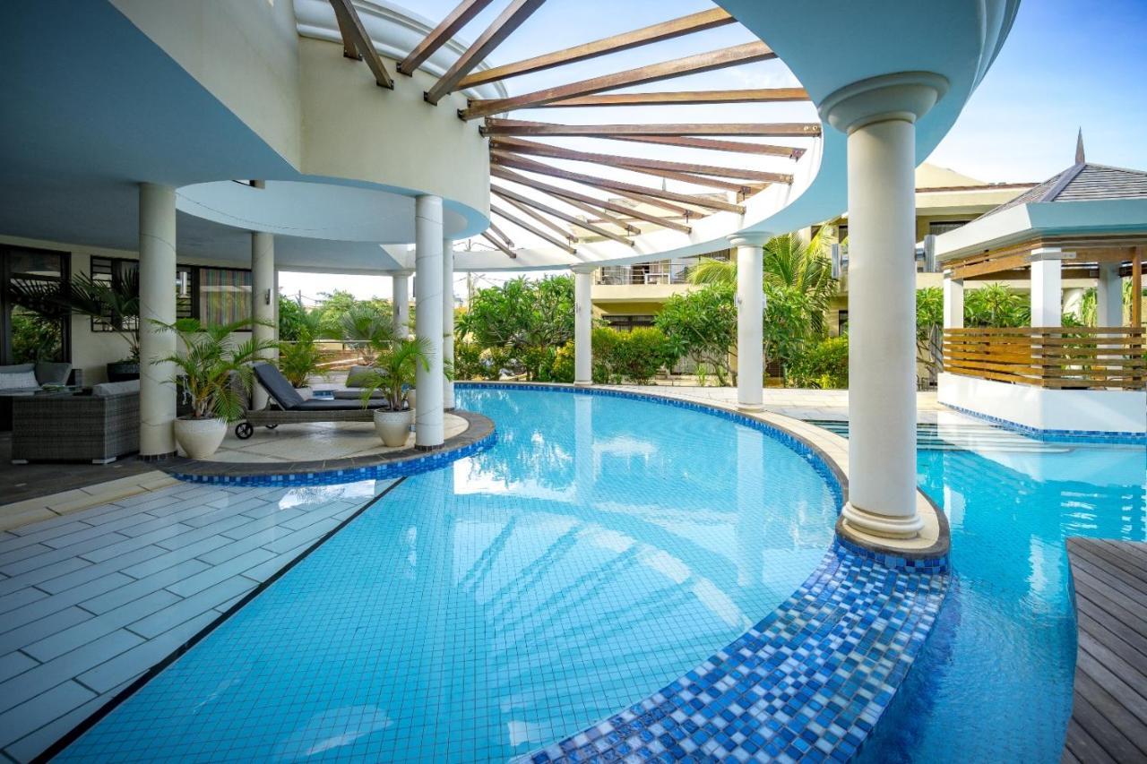 Villasun Luxury Apartments & Villas Flic en Flac Exterior photo